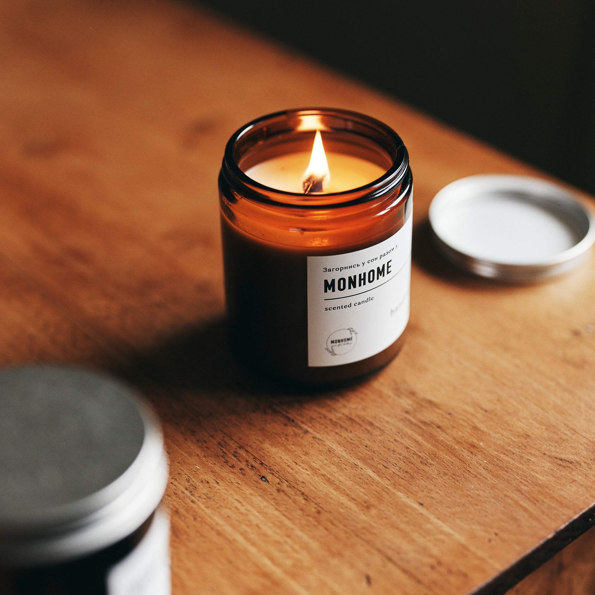 Аромасвічка з дерев'яним ґнітом "Lemongrass"